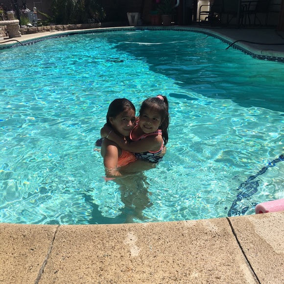 Meet your Posher, Crystal - Picture 1 of 1